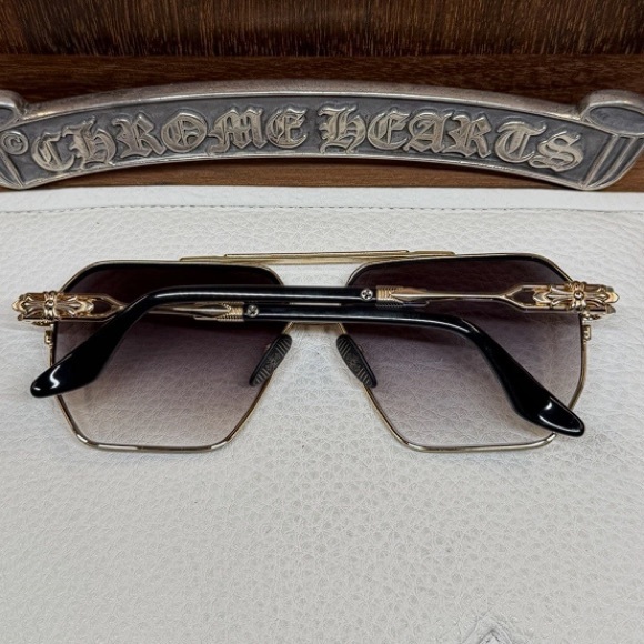 Chrome Hearts Ripping Sunglasses - Picture 3 of 8